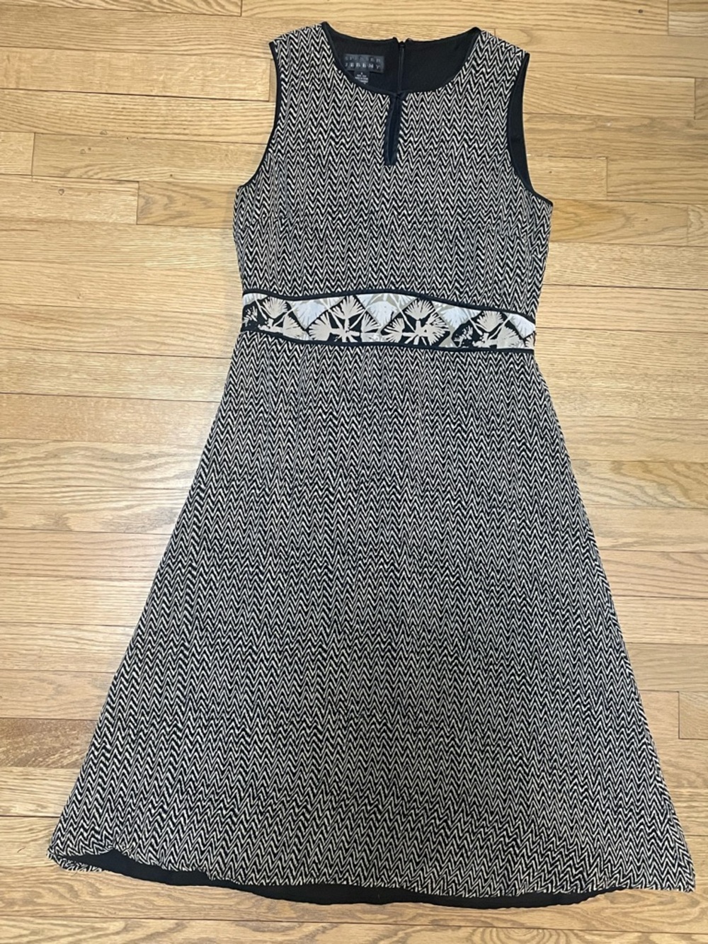 Spenser Jeremy Black & White Silk Flared Dress w/ Patterned Waist - Sz 8